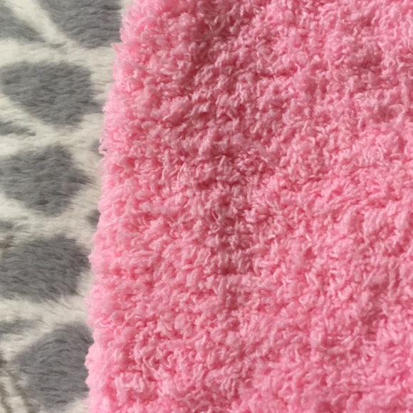 Fuzzy socks - Picture 2 of 2